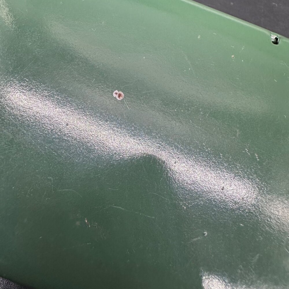 Vintage Green Metal Eyeglass Case Chain Fob Glasses Holder Hard Shell Retro - Picture 5 of 11